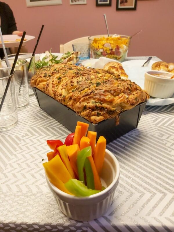 136672773_1042347202935021_1678133837120037365_n „Party cook-book”