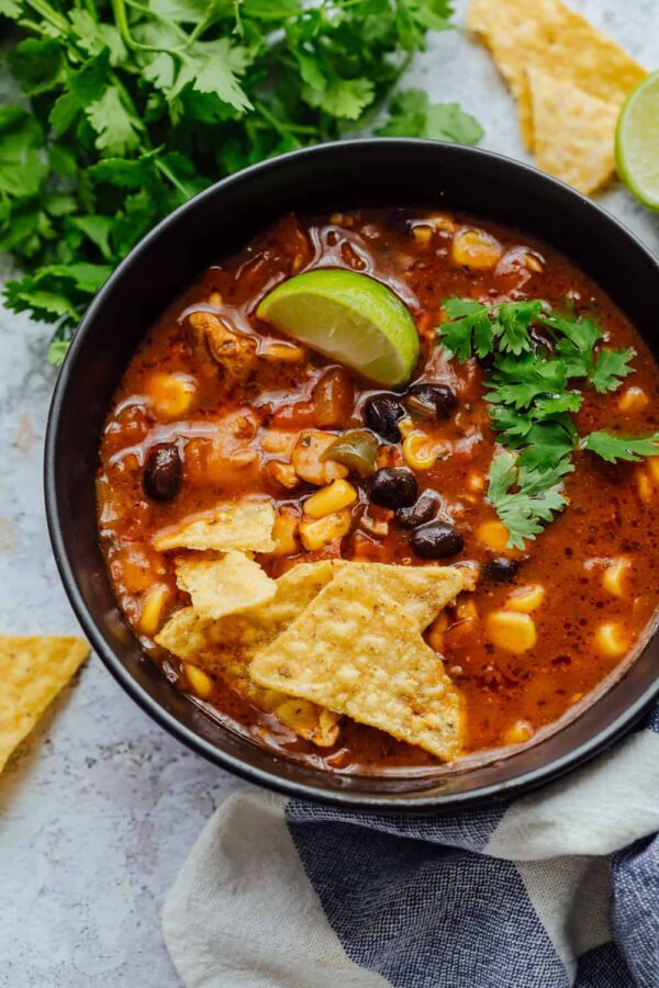 Chicken-Tortilla-Soup-2 „Party cook-book”